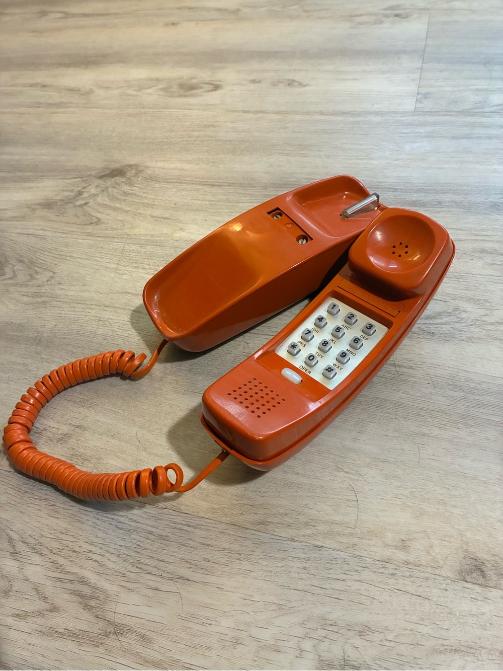 Vintage Western Electric Trimline Burnt Orange Telephone